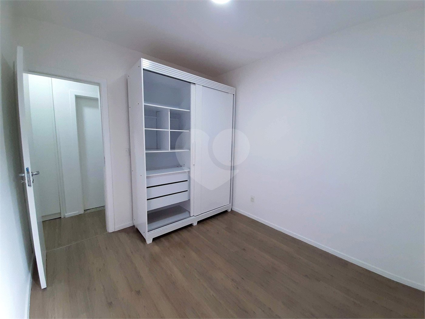 Apartamento à venda ou para alugar com 3 quartos, sendo 1 suíte, em Vista Alegre, Vinhedo, SP
