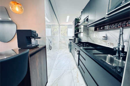 Apartamento à venda com 2 quartos, sendo 1 suíte, em Santo Amaro, São Paulo, SP