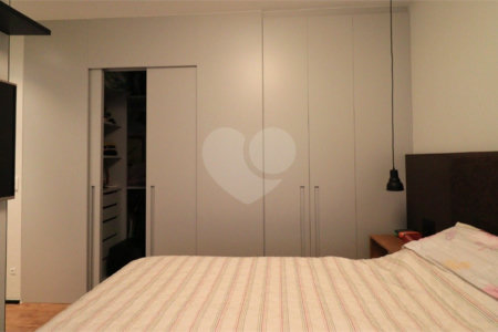 Apartamento à venda com 2 suítes em Indianópolis, São Paulo, SP