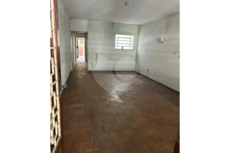 Sobrado à venda com 3 quartos, sendo 1 suíte, em Vila Paulicéia, São Paulo, SP
