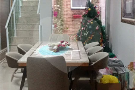 Sobrado à venda com 3 quartos, sendo 1 suíte,  em Vila Gustavo, São Paulo, SP
