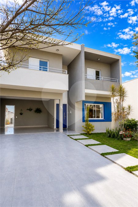Casa à venda com 3 suítes no condomínio Via Castelli, Louveira - SP