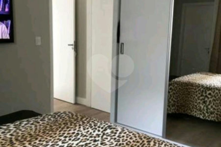 Casa Térrea à venda com 5 quartos, sendo 2 suítes, em Água Fria, São Paulo, SP