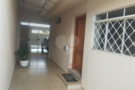 Casa Térrea à venda com 3 quartos, sendo 1 suíte, em Jardim Botânico, Araraquara, SP