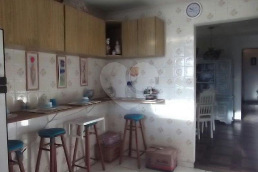 Sobrado à venda com 4 quartos, sendo 1 suíte, em Vila Isolina Mazzei, São Paulo, SP