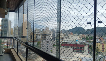 Apartamento à venda com 3 quartos, sendo 1 suíte,  em Enseada, Guarujá, SP