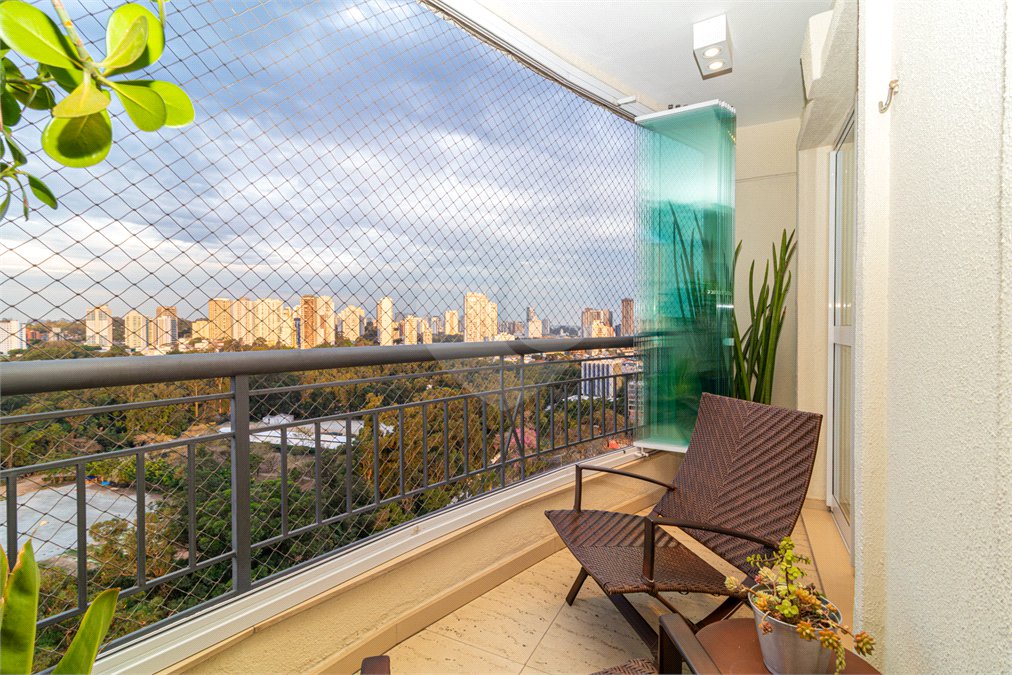 Apartamento à venda com 3 quartos, sendo 1 suíte, em Vila Cruzeiro, São Paulo, SP