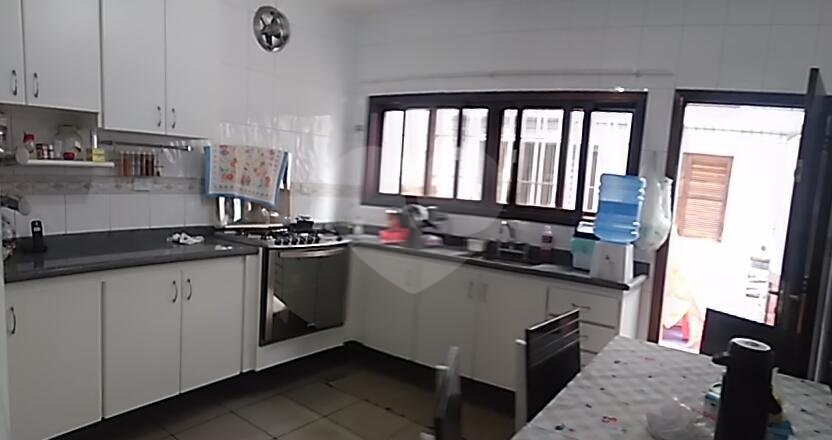 Sobrado à venda com 3 quartos, sendo 1 suíte,  em Vila Guilherme, São Paulo, SP