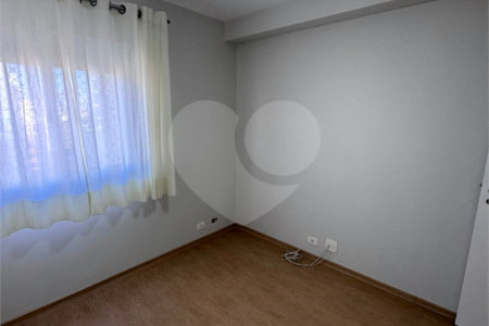Apartamento para alugar com 3 quartos, sendo 1 suíte,  em Pinheiros, São Paulo, SP