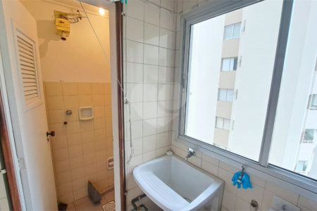Apartamento à venda com 3 quartos, sendo 1 suíte, em Vila Mariana, São Paulo, SP