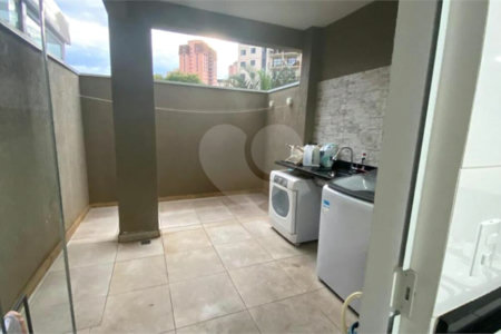 Casa à venda com 3 quartos, sendo 1 suíte, no condomínio Garden Village, São Paulo - SP