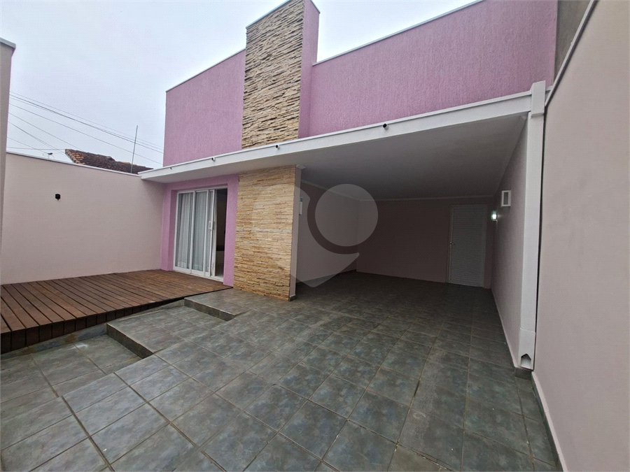Casa à venda ou para alugar com 3 quartos, sendo 1 suíte, em Vila Aparecida, Itapetininga, SP