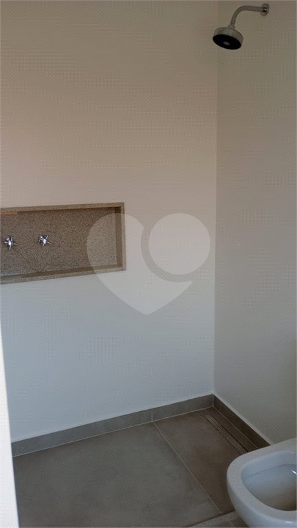 Casa à venda com 4 suítes no condomínio Estância Marambaia, Vinhedo - SP