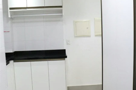 Apartamento à venda com 4 quartos, sendo 3 suítes, em Parque Reboucas, São Paulo, SP