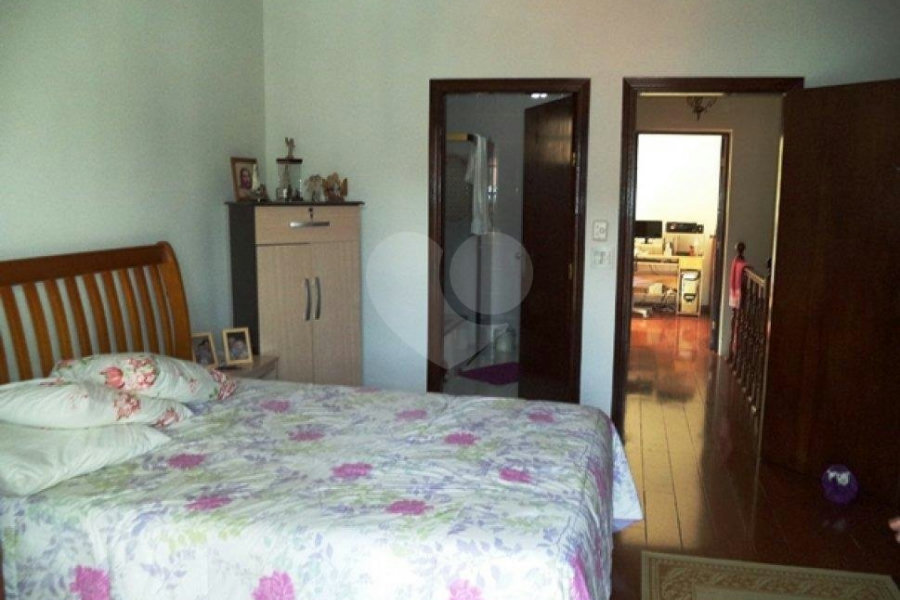 Sobrado à venda com 3 quartos, sendo 1 suíte, em Tremembé, São Paulo, SP