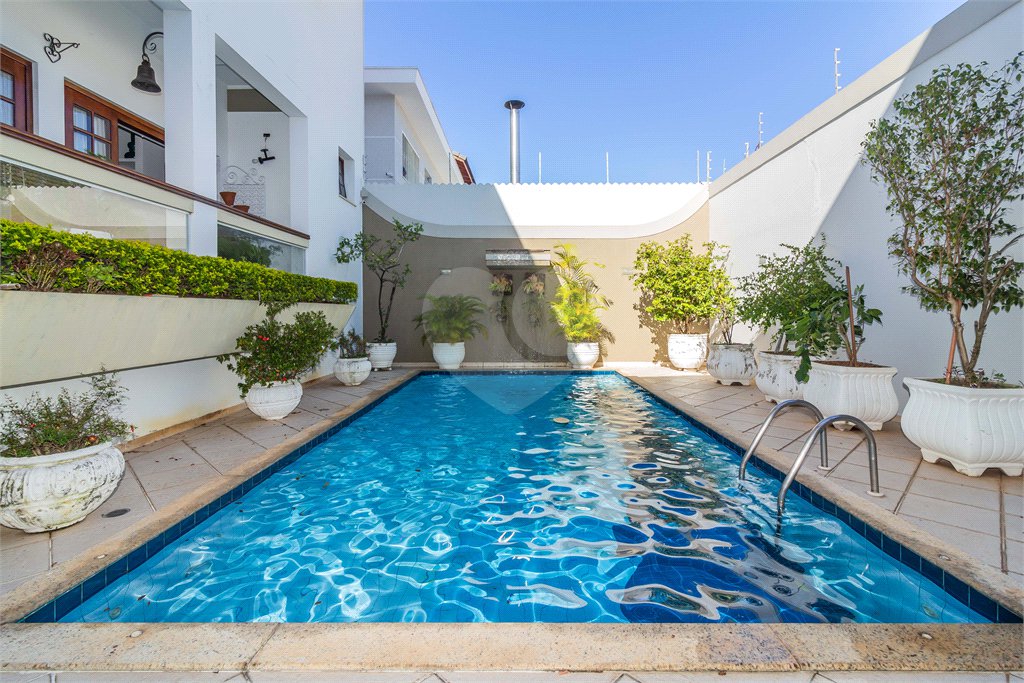 Casa à venda com 4 quartos, sendo 2 suítes, em Jardim Franca, São Paulo, SP