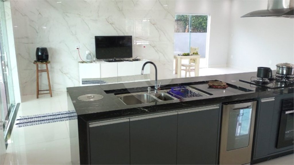 Casa à venda com 3 suítes em Caixa D´água, Vinhedo, SP