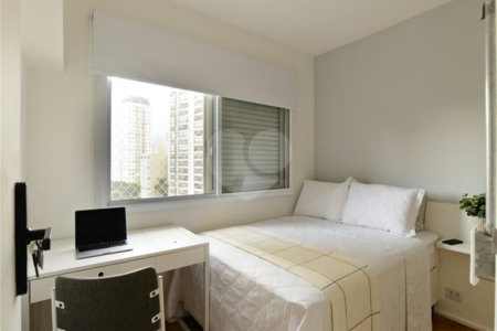 Apartamento à venda com 4 quartos, sendo 2 suítes, em Vila Olímpia, São Paulo, SP