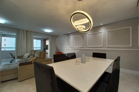 Apartamento à venda com 3 suítes em Vila Suzana, São Paulo, SP