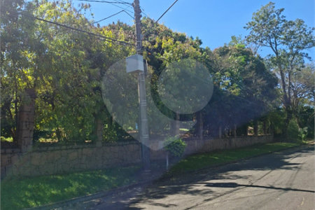 Casa à venda ou para alugar com 4 suítes no condomínio Residencial Vale das Laranjeiras, Indaiatuba - SP