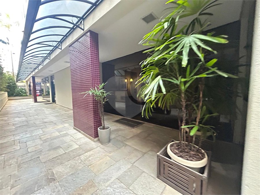 Apartamento à venda com 4 quartos, sendo 2 suítes, em Pinheiros, São Paulo, SP