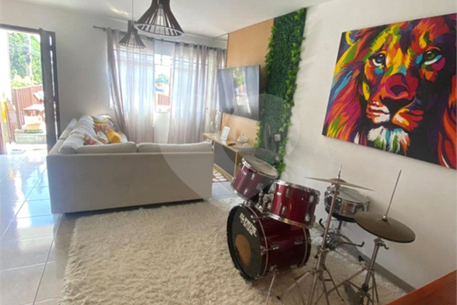 Sobrado à venda com 3 quartos, sendo 1 suíte, em Vila Nova Cachoeirinha, São Paulo, SP