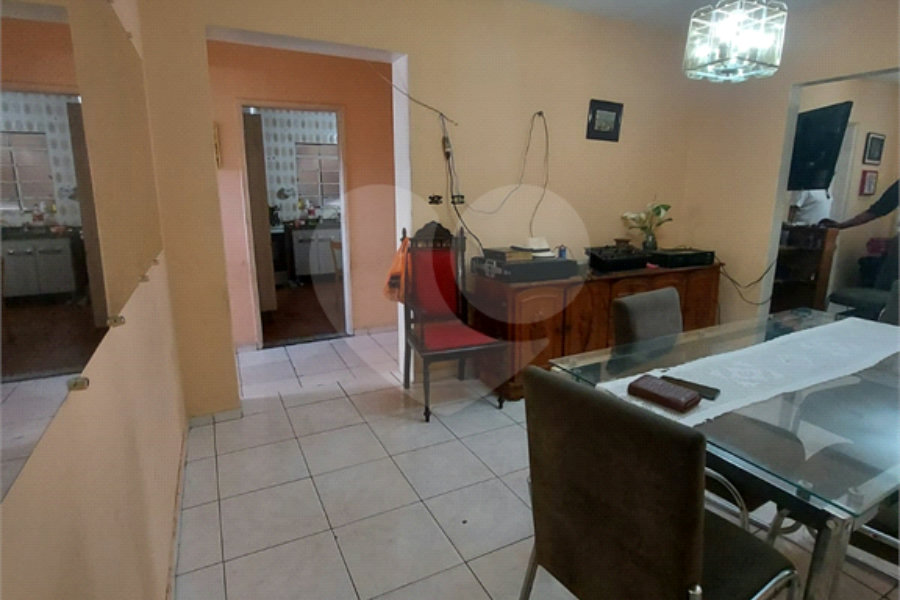Sobrado à venda com 8 quartos no Brasilândia, São Paulo, SP