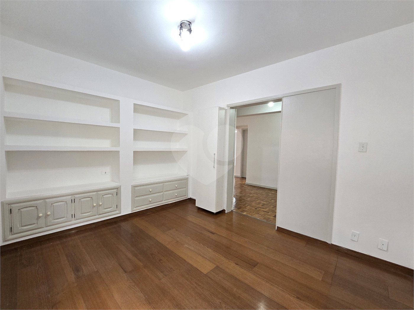 Apartamento para alugar com 3 quartos, sendo 1 suíte,  em Paraíso, São Paulo, SP