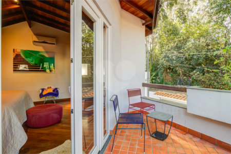 Casa de Vila à venda com 4 quartos, sendo 2 suítes,  em Jardim Marajoara, São Paulo, SP
