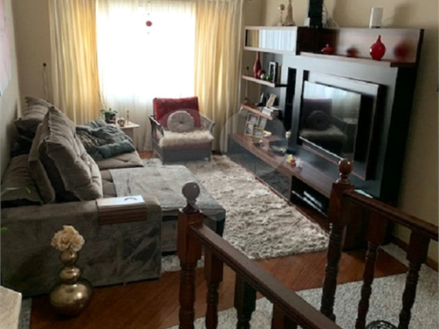 Sobrado à venda com 3 quartos, sendo 1 suíte,  em Tremembé, São Paulo, SP