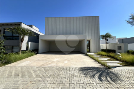 Casa à venda com 4 suítes no condomínio Alphaville Nova Esplanada 3, Votorantim - SP