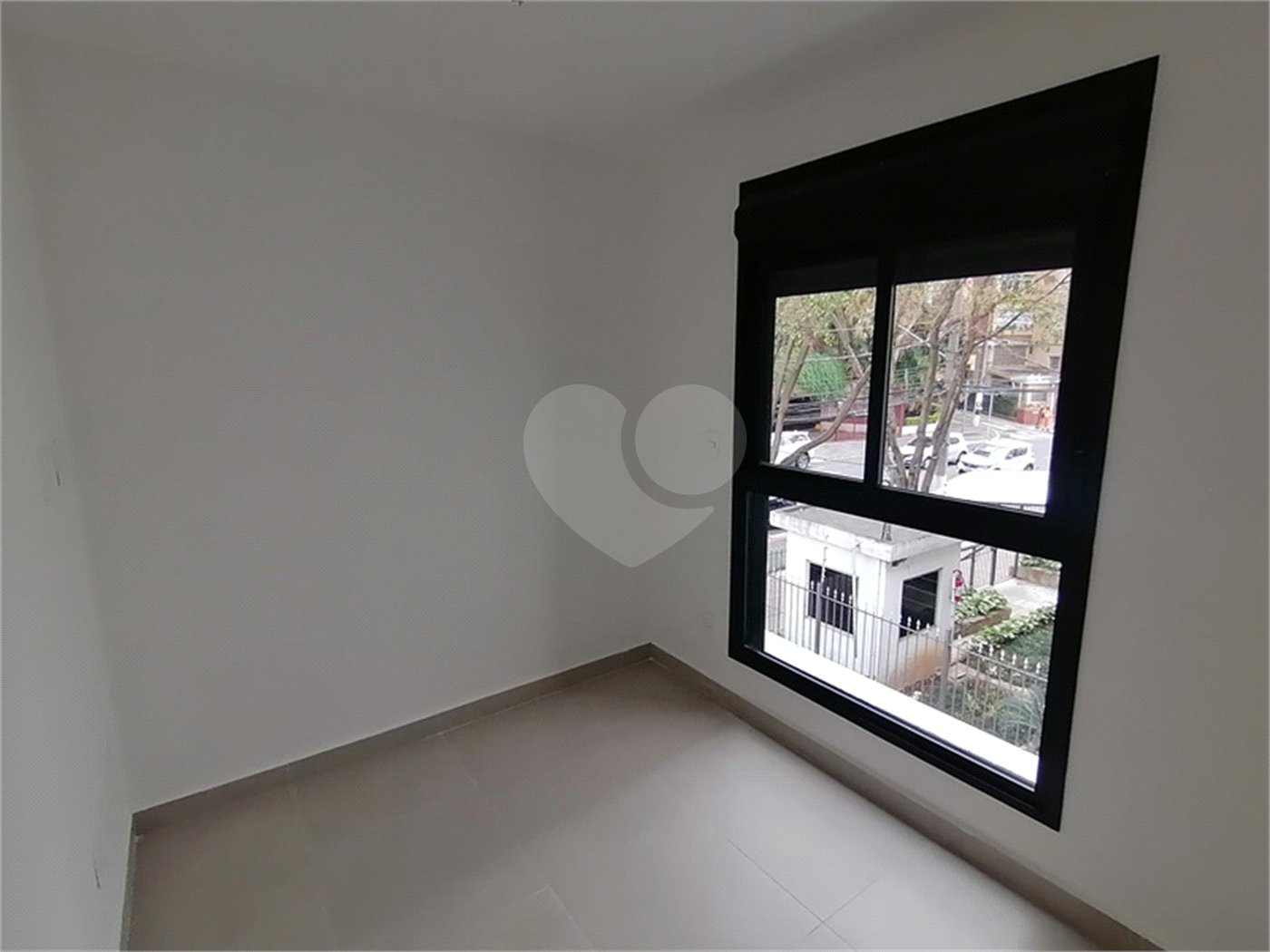 Casa à venda ou para alugar com 3 quartos, sendo 1 suíte,  no condomínio Cube Tutóia, São Paulo - SP