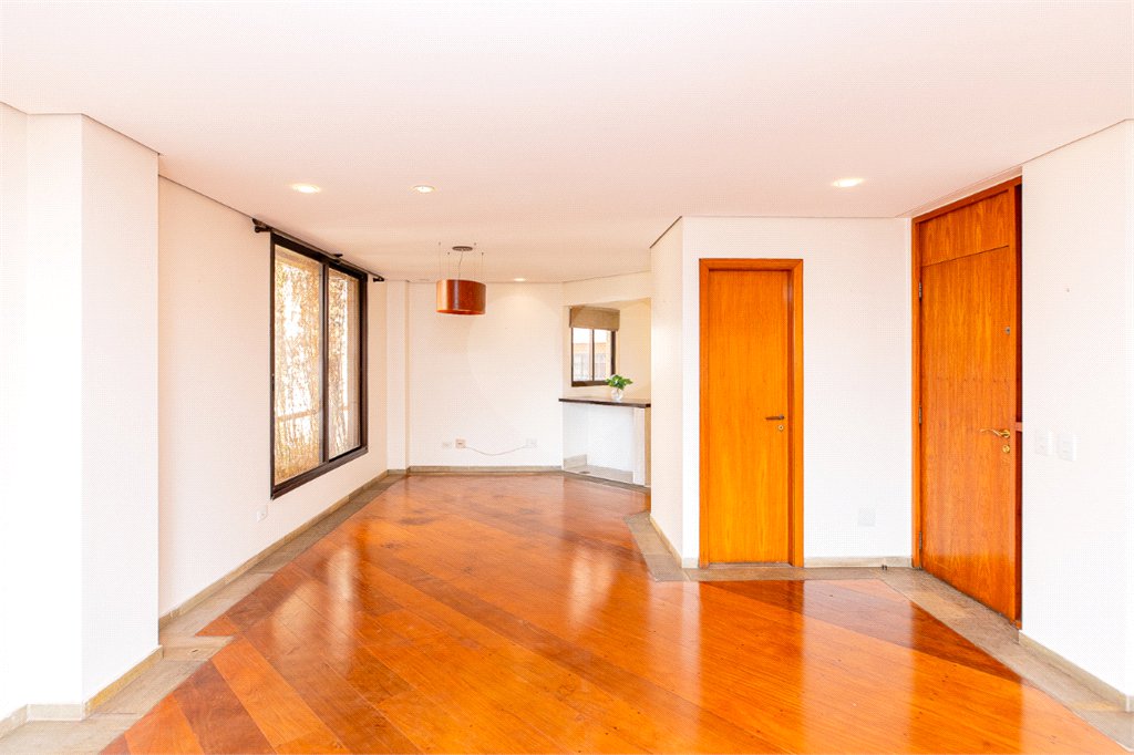 Apartamento à venda com 4 quartos, sendo 2 suítes, em Brooklin, São Paulo, SP