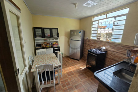 Casa à venda com 2 quartos, sendo 1 suíte, em Vila Belo Horizonte, Itapetininga, SP