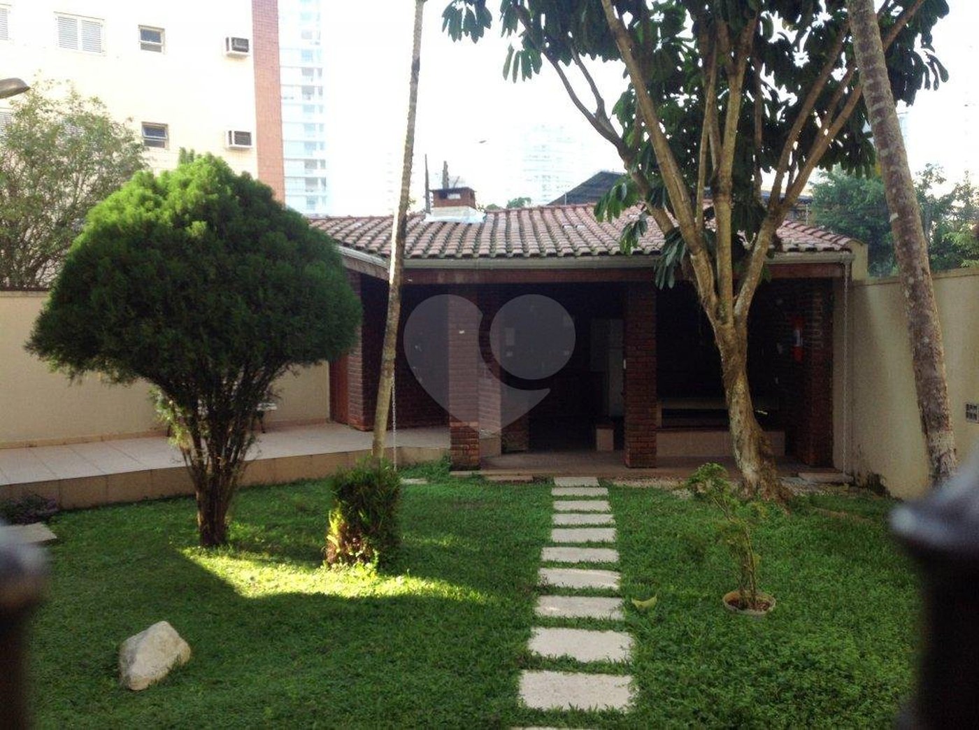 Apartamento à venda com 2 quartos, sendo 1 suíte, em Vila Luis Antônio, Guarujá, SP