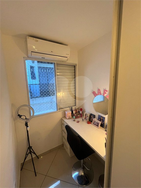 Casa à venda com 3 quartos, sendo 1 suíte, no condomínio Residencial Villagio Vitória, Guarulhos - SP