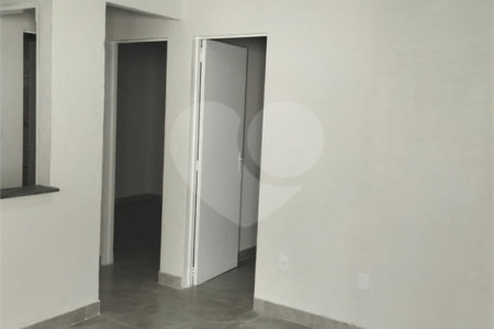 Casa à venda com 2 quartos em Jardim Roberto Selmi Dei, Araraquara, SP