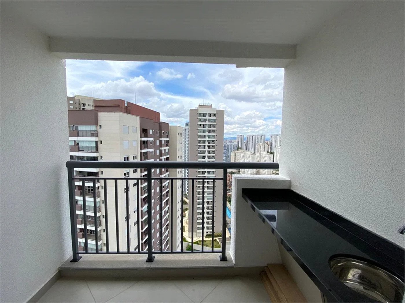 Apartamento à venda com 2 quartos, sendo 1 suíte, em Vila Andrade, São Paulo, SP