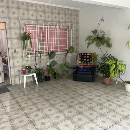 Sobrado à venda com 4 quartos, sendo 2 suítes, em Vila Ruth, Poá, SP