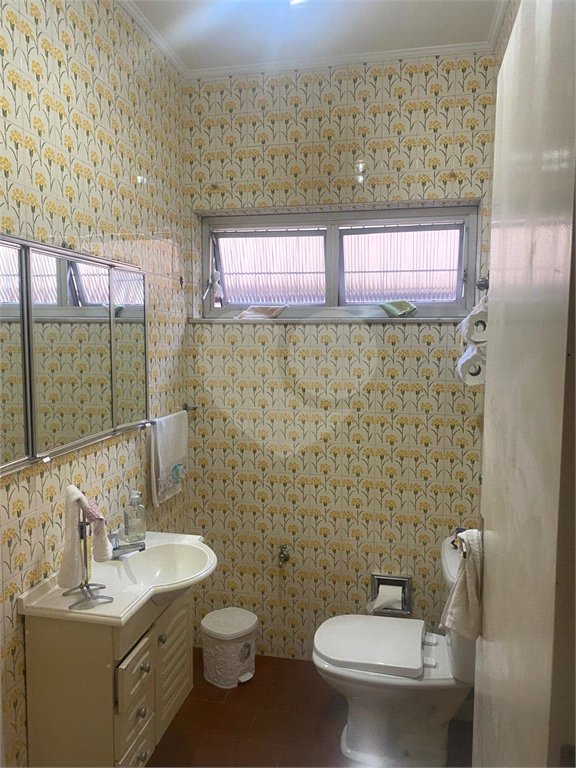 Sobrado à venda ou para alugar com 3 quartos, sendo 1 suíte, em Vila Carrão, São Paulo, SP