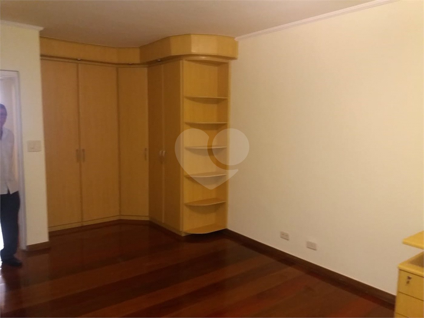 Apartamento à venda com 4 quartos, sendo 1 suíte, em Santana, São Paulo, SP