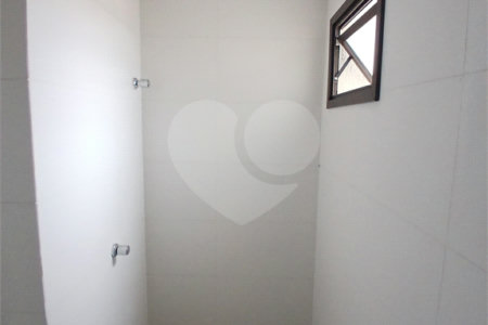 Apartamento à venda com 2 quartos em Vila dos Remédios, São Paulo, SP