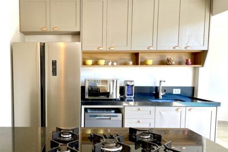 Casa à venda com 3 quartos, sendo 2 suítes, no condomínio Residencial Marchant Buarque, Atibaia - SP