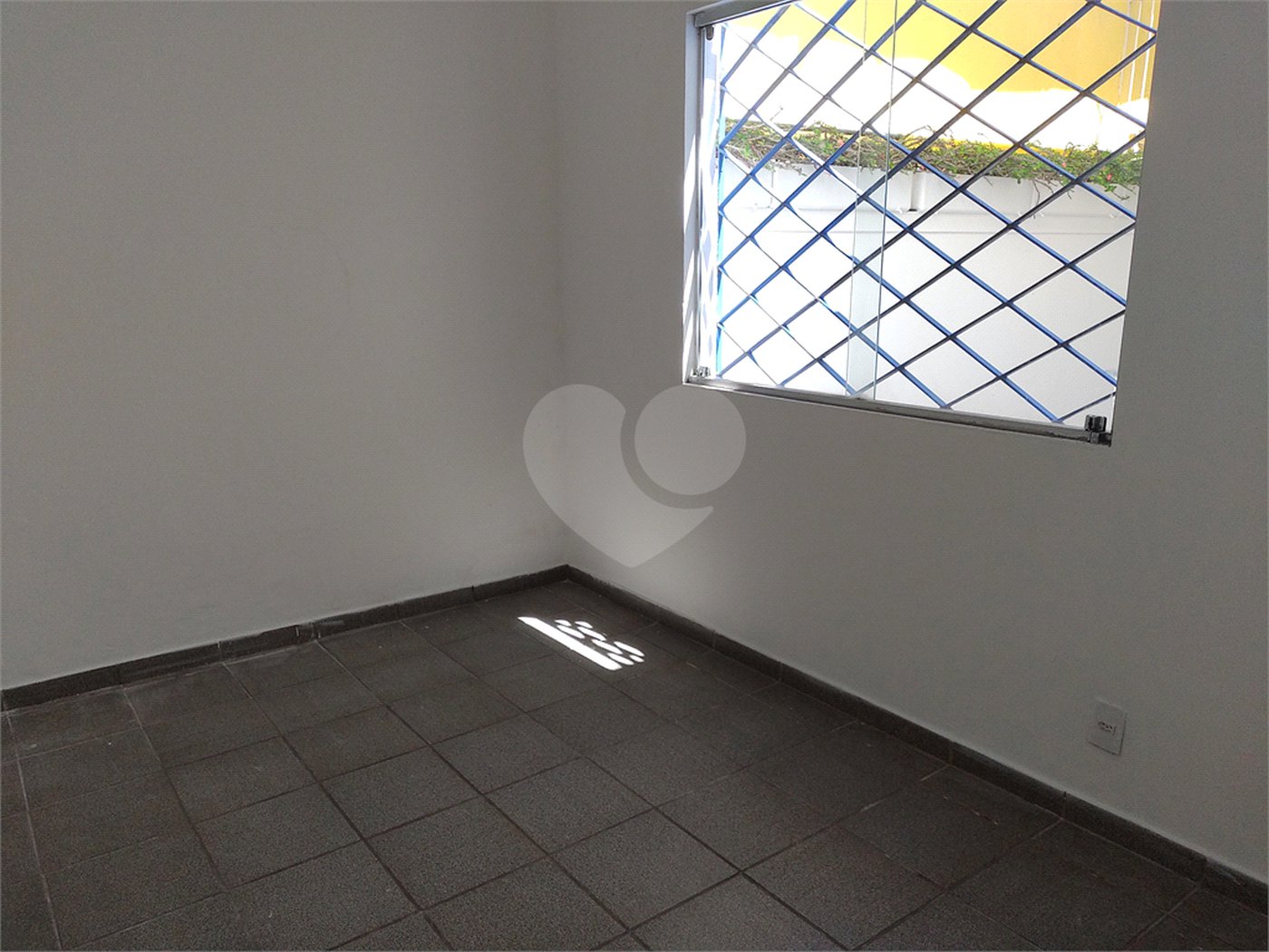 Casa à venda com 3 quartos, sendo 1 suíte,  em Vila Cordeiro, São Paulo, SP
