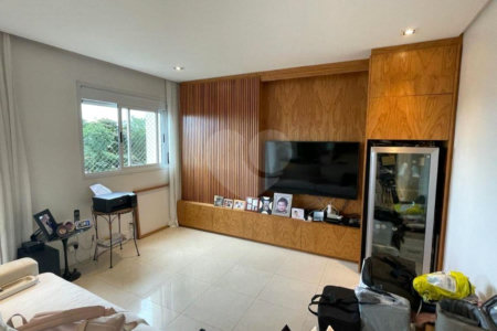 Apartamento à venda com 3 suítes em Vila Progredior, São Paulo, SP