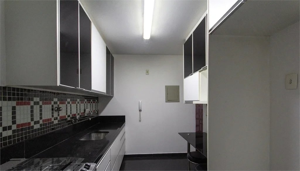 Cobertura à venda com 4 quartos, sendo 1 suíte,  em Jardim Londrina, São Paulo, SP