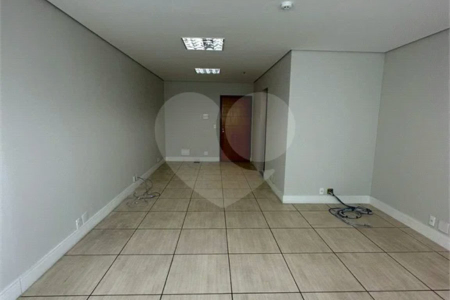 Sala à venda em Jardim Vazani, São Paulo, SP