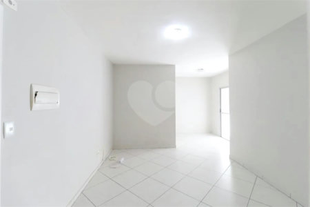 Apartamento à venda com 3 quartos, sendo 1 suíte, em Vila Mazzei, São Paulo, SP