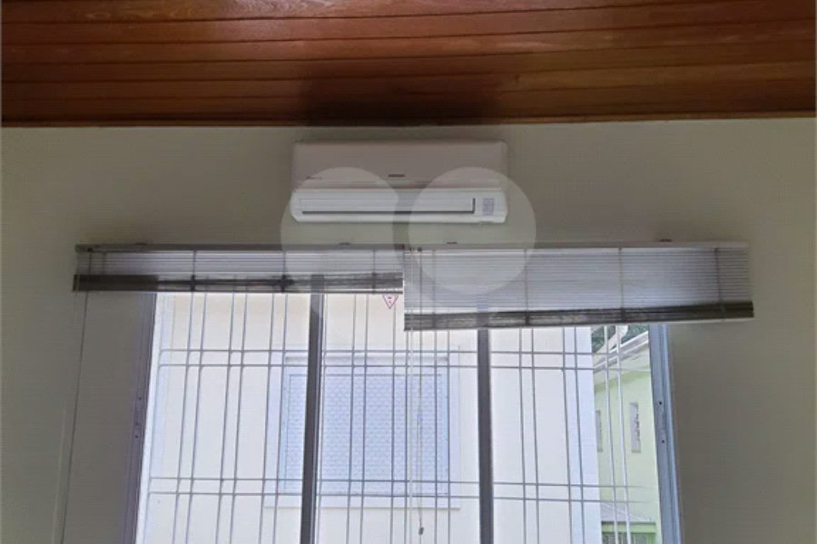Sobrado à venda com 3 quartos, sendo 1 suíte, em Butantã, São Paulo, SP