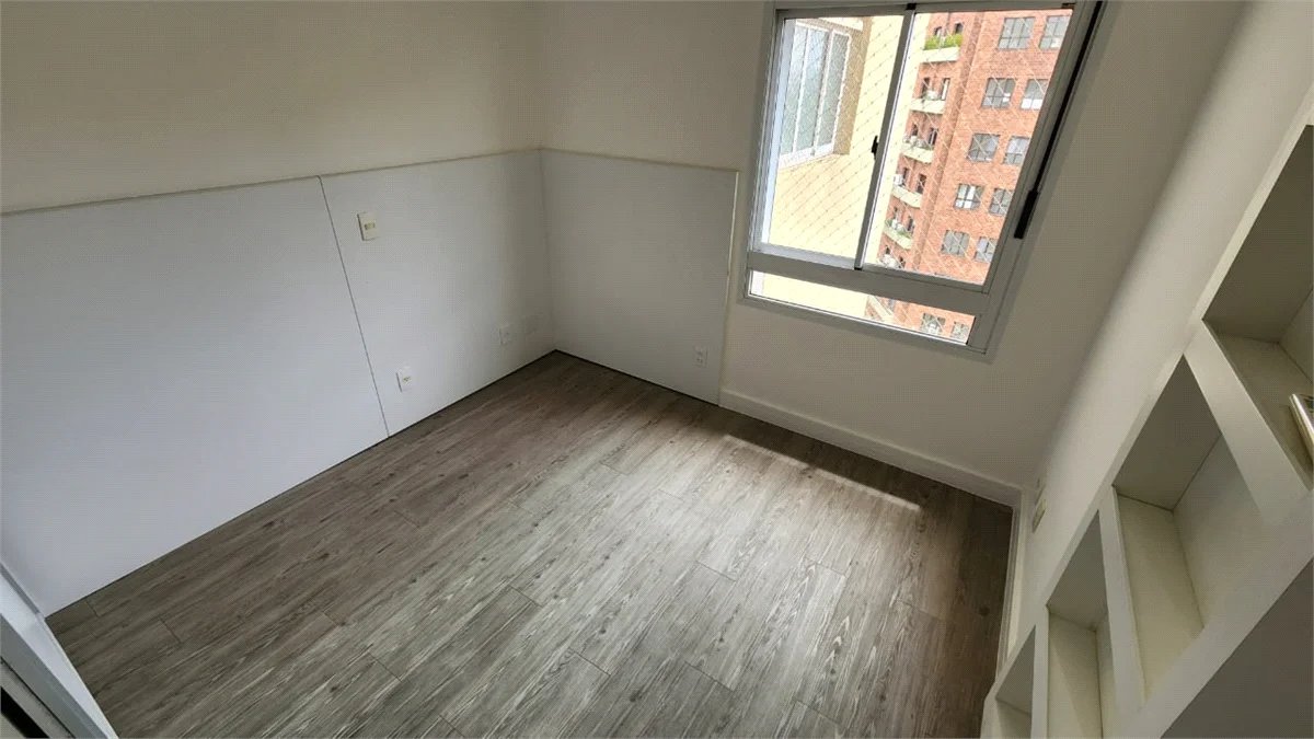 Apartamento à venda com 3 quartos, sendo 2 suítes, em Paraíso do Morumbi, São Paulo, SP